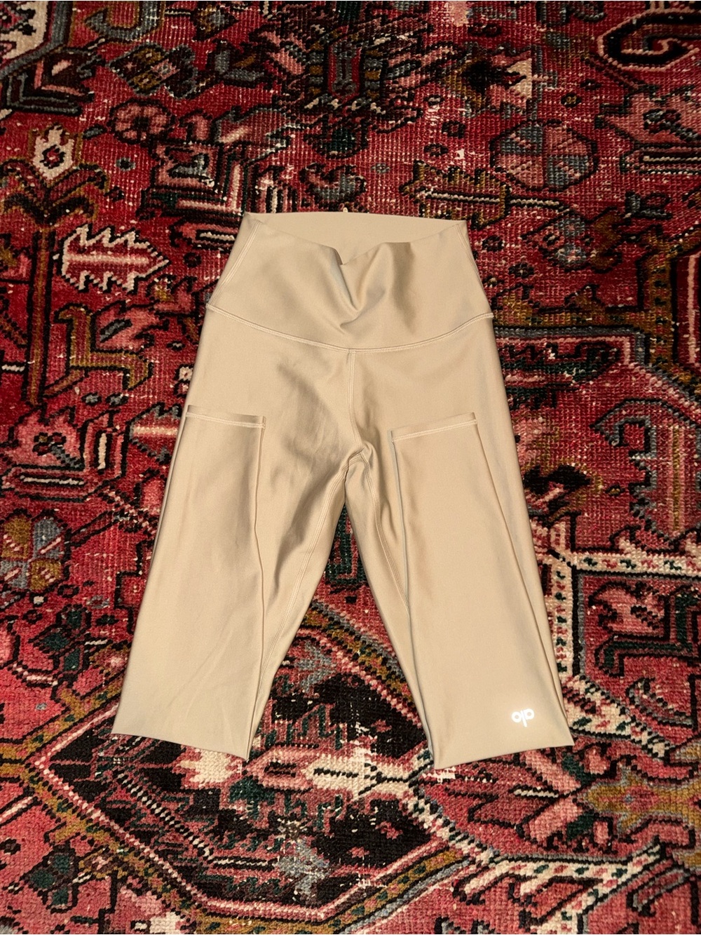 ALO Yoga tan leggings